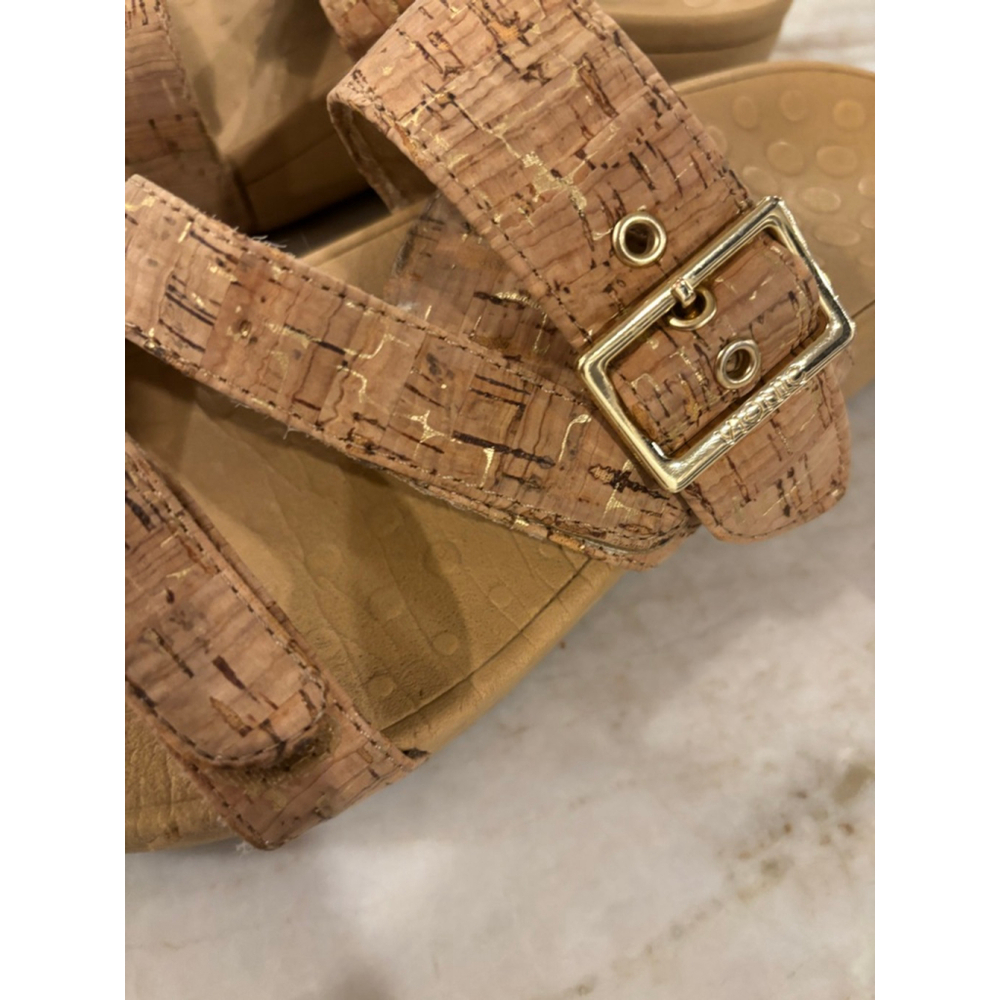 Women's Vionic Cork Sandals Size 9 (10) Beige Gold - Picture 4 of 13